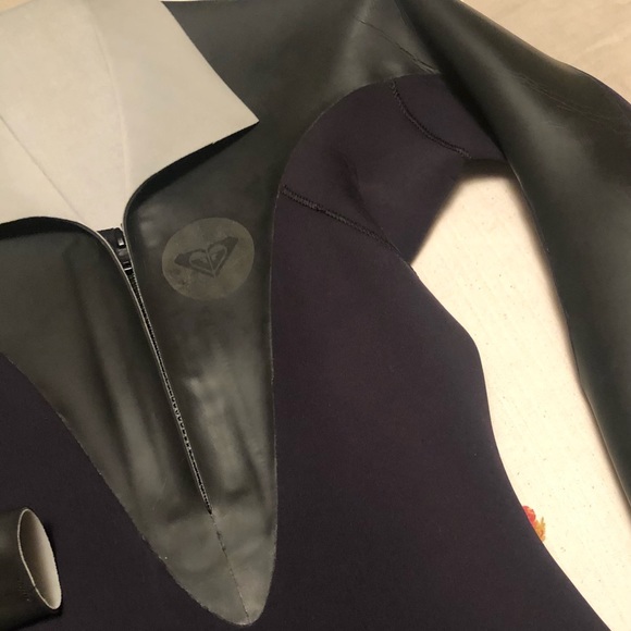 Vintage 2010 Roxy & Kassia Meador 2mm Neoprene Shorty Wetsuit Springsuit - Picture 7 of 14